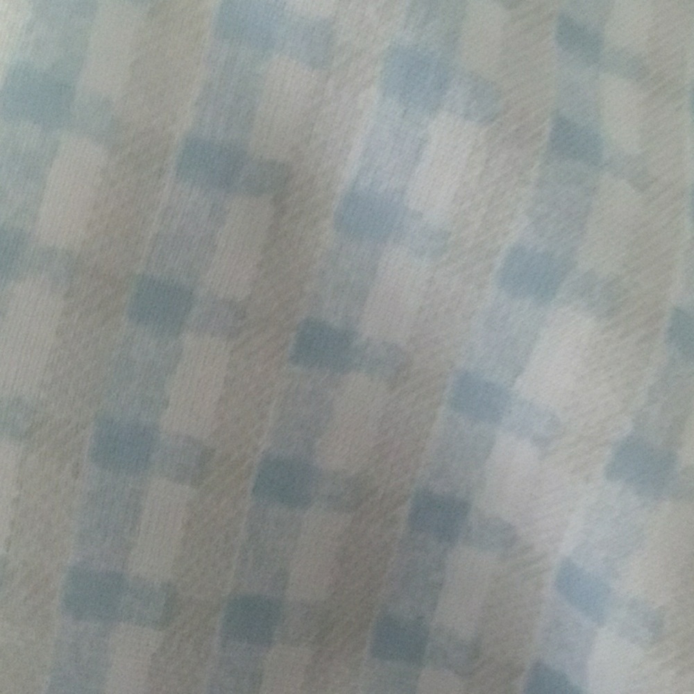 One piece bib - Picture 2 of 4